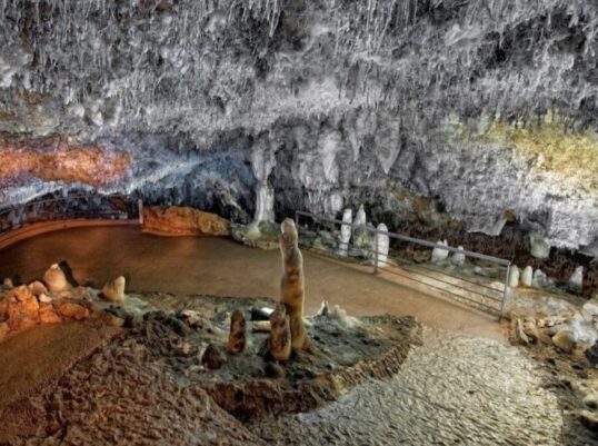 Descifrado el clima del pasado en las estalagitas de el soplao